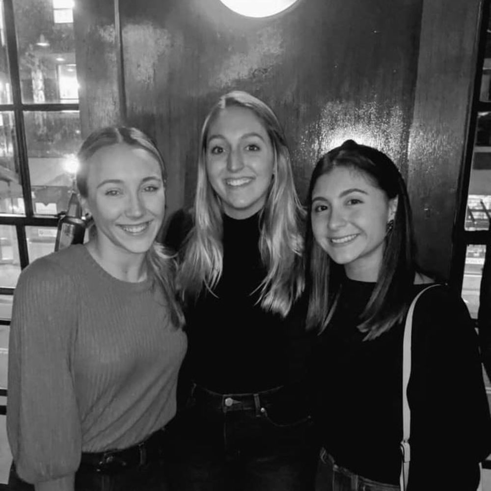 Meet your Posher, Alexia